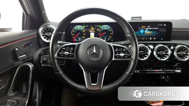 Mercedes-Benz A-Class W177 2021 Белый из Кореи, фото 4