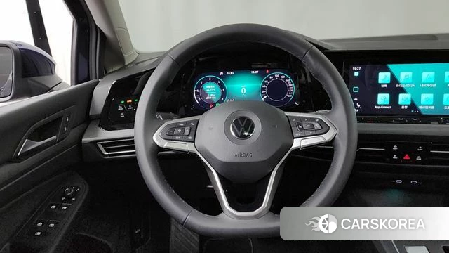 Volkswagen Golf 8th Generation 2022 Синий из Кореи, фото 4