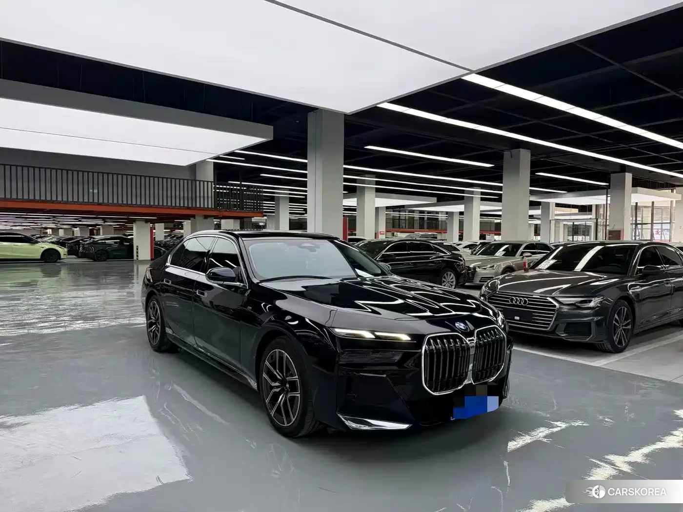 BMW 7 series 2023 Черный из Китая, фото 4