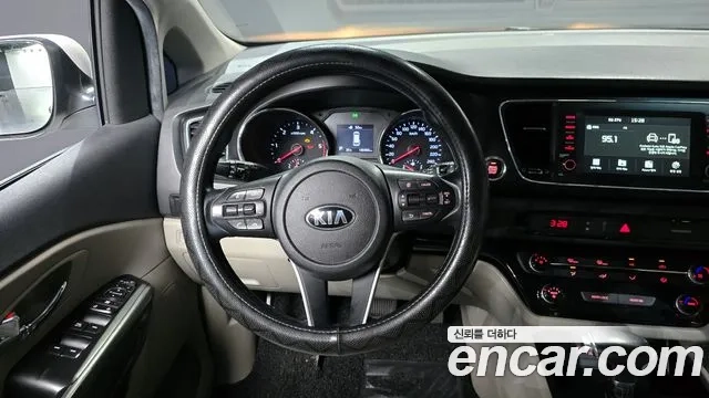 Kia The New Carnival 2018 Белый из Кореи, фото 4
