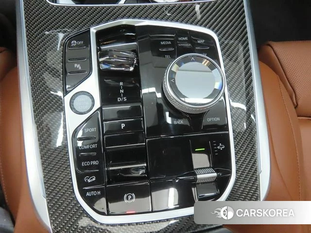 BMW X7 (G07) 2025 Белый из Кореи, фото 4