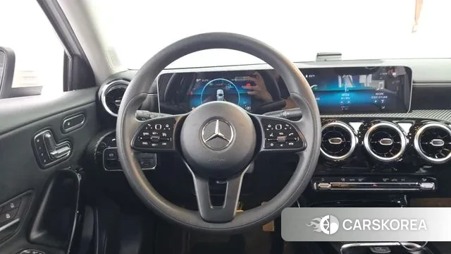 Mercedes-Benz A-Class W177 2019 Белый из Кореи, фото 4