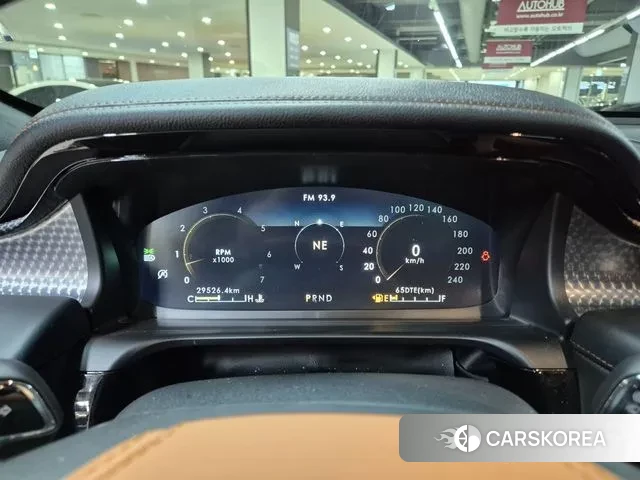 Lincoln Aviator 2nd generation 2023 Белый из Кореи, фото 4