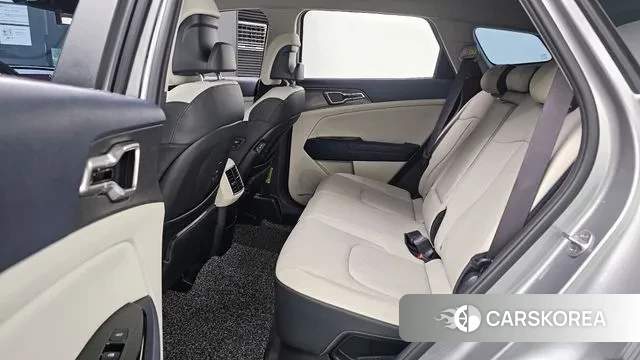 Kia Sportage 5th Generation Hybrid 2021 Серебристо-серый из Кореи, фото 4