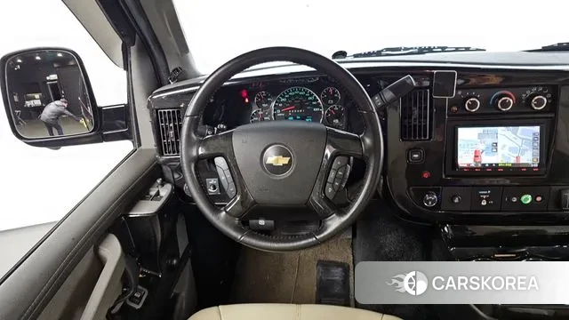 Chevrolet Express Van 2018 Черный из Кореи, фото 4