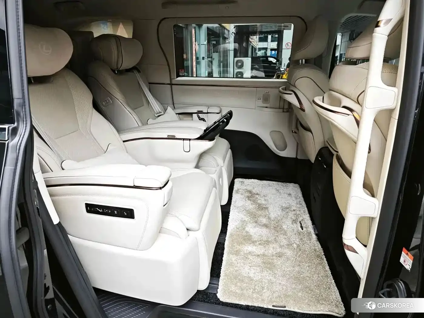 Lexus LM 2024 Черный из Китая, фото 4