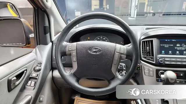 Hyundai The New Grand Starex 2021 Желтый из Кореи, фото 4