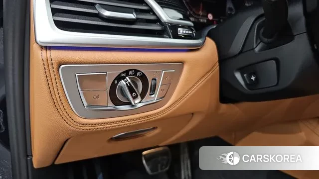 BMW 7 Series (G11) 2021 Синий из Кореи, фото 4