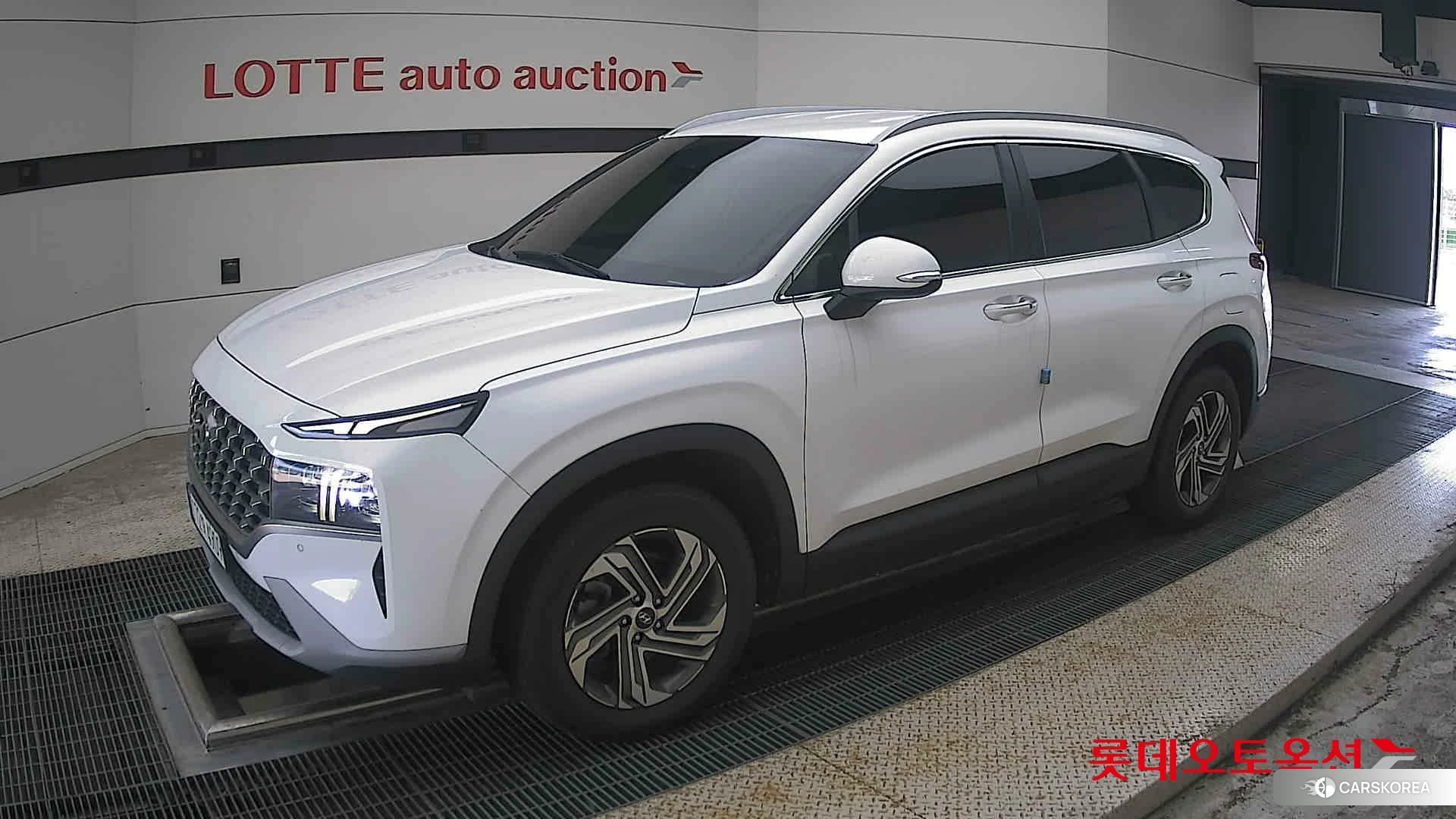 Hyundai Santa Fe 2023 Creamy White Pearl (optional) из Кореи, фото 4