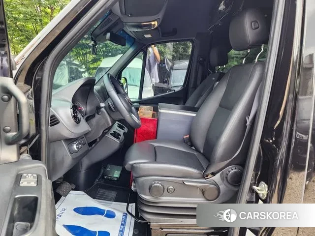 Mercedes-Benz Sprinter 2023 Черный из Кореи, фото 4