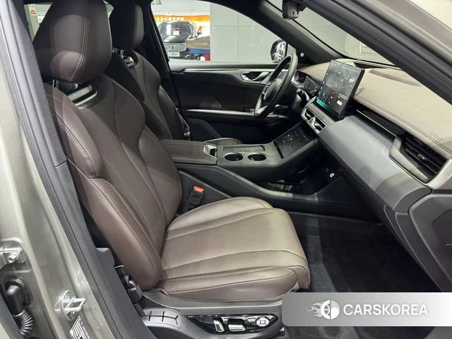 Wei Pai Mocha PHEV 2024 Серебристо-серый из Китая, фото 4