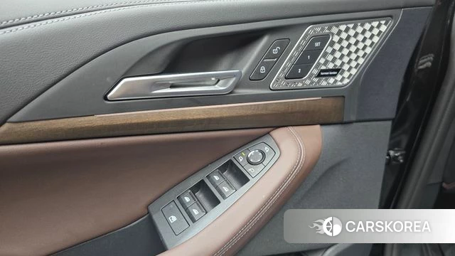 BMW 2 Series Active Tourer (U06) 2025 Черный из Кореи, фото 4