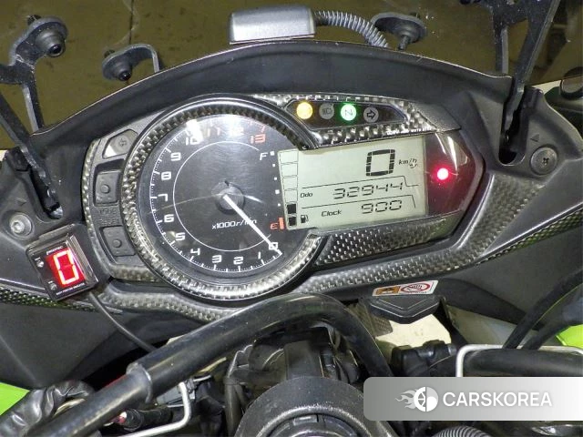 Проданный Kawasaki Z1000SX 2011 из Японии