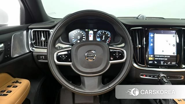 Volvo S60 3rd generation 2019 Белый из Кореи, фото 4