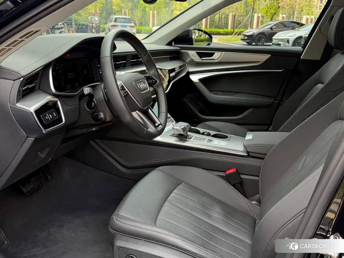 Audi A6 2024 Черный из Китая, фото 4