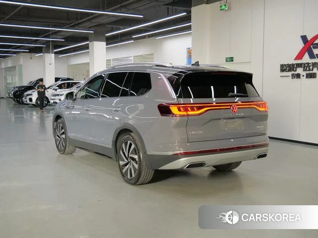 Volkswagen Lanjing 2022 Серебристо-серый из Китая, фото 4