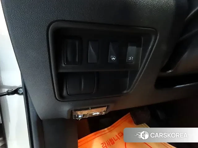 Renault Korea (Samsung) QM6 2019 Светло-серебряный цвет из Кореи, фото 4