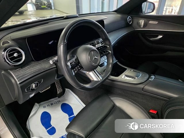 Mercedes-Benz E-Class W213 2021 Серебряный из Кореи, фото 4