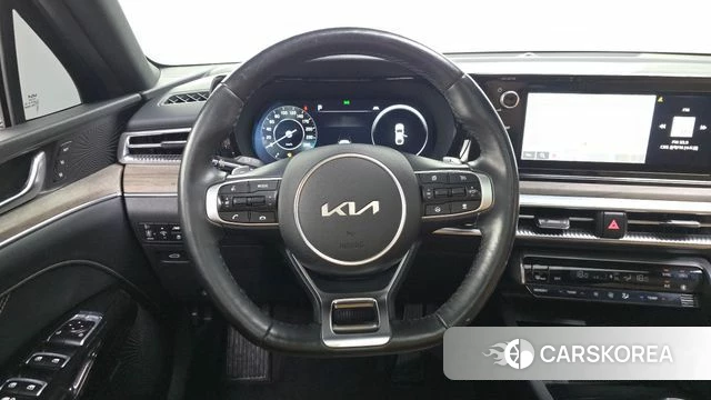 Kia K5 3rd generation 2023 Черный из Кореи, фото 4