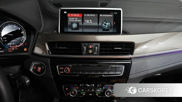 BMW X1 (F48) 2020 Черный из Кореи, фото 4