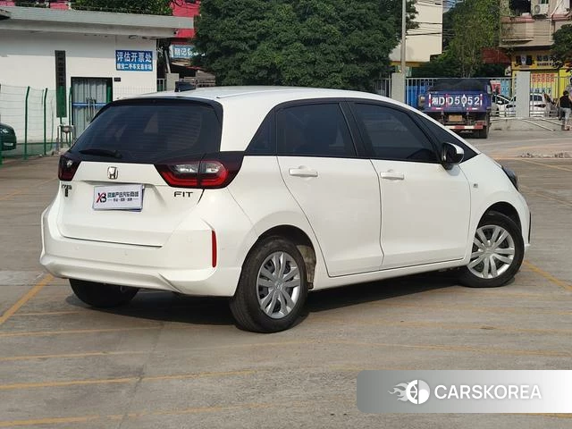 Honda Fit 2022 Белый из Китая, фото 4