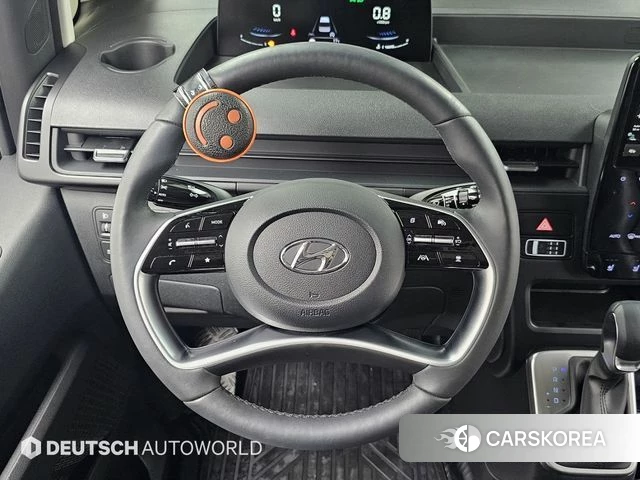 Hyundai Staria 2023 Белый из Кореи, фото 4