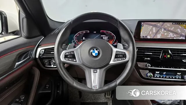 BMW 5 Series (G30) 2020 Белый из Кореи, фото 4
