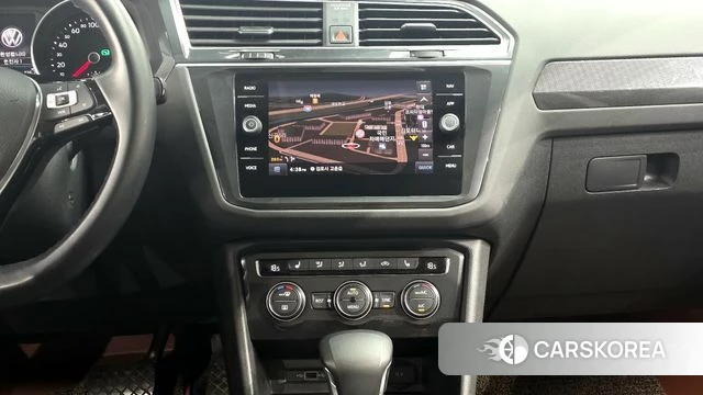 Volkswagen Tiguan second Generation 2020 Белый из Кореи, фото 4