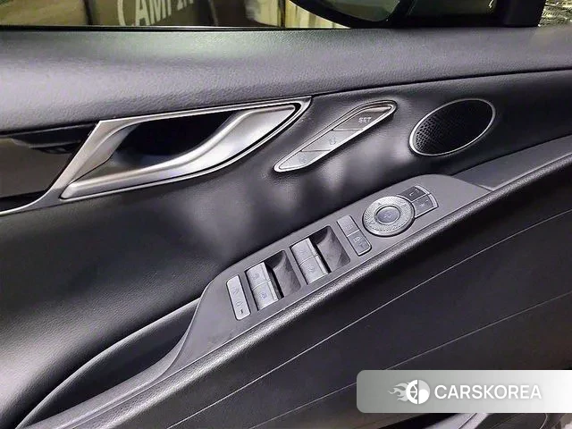 Genesis G80 (RG3) 2021 Серебристо-серый из Кореи, фото 4