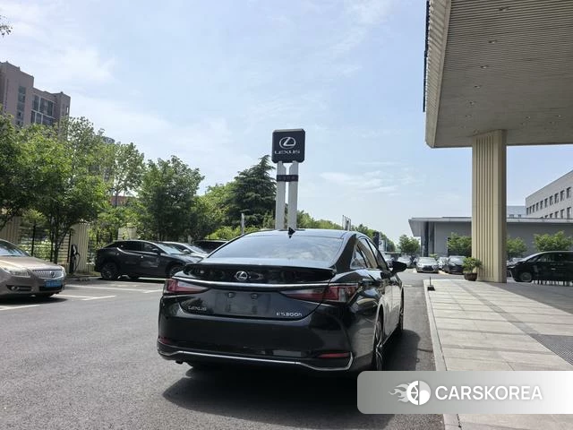 Lexus ES 2021 Черный из Китая, фото 4