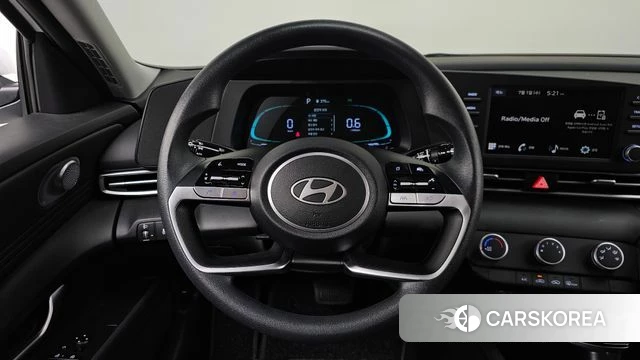 Hyundai The New Avante (CN7) 2025 Белый из Кореи, фото 4