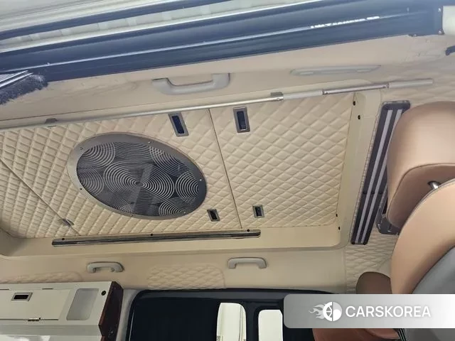 Hyundai Staria 2024 Белый из Кореи, фото 4