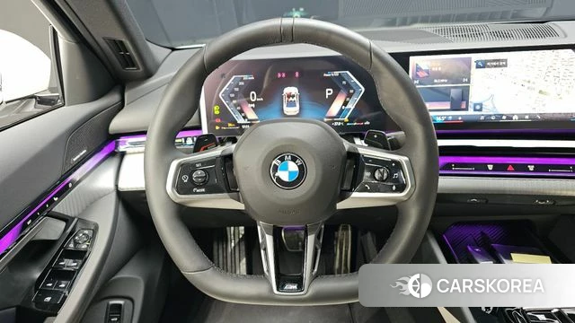 BMW 5 Series (G60) 2025 Белый из Кореи, фото 4