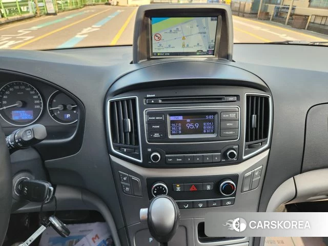 Hyundai The New Grand Starex 2019 Серебристо-серый из Кореи, фото 4