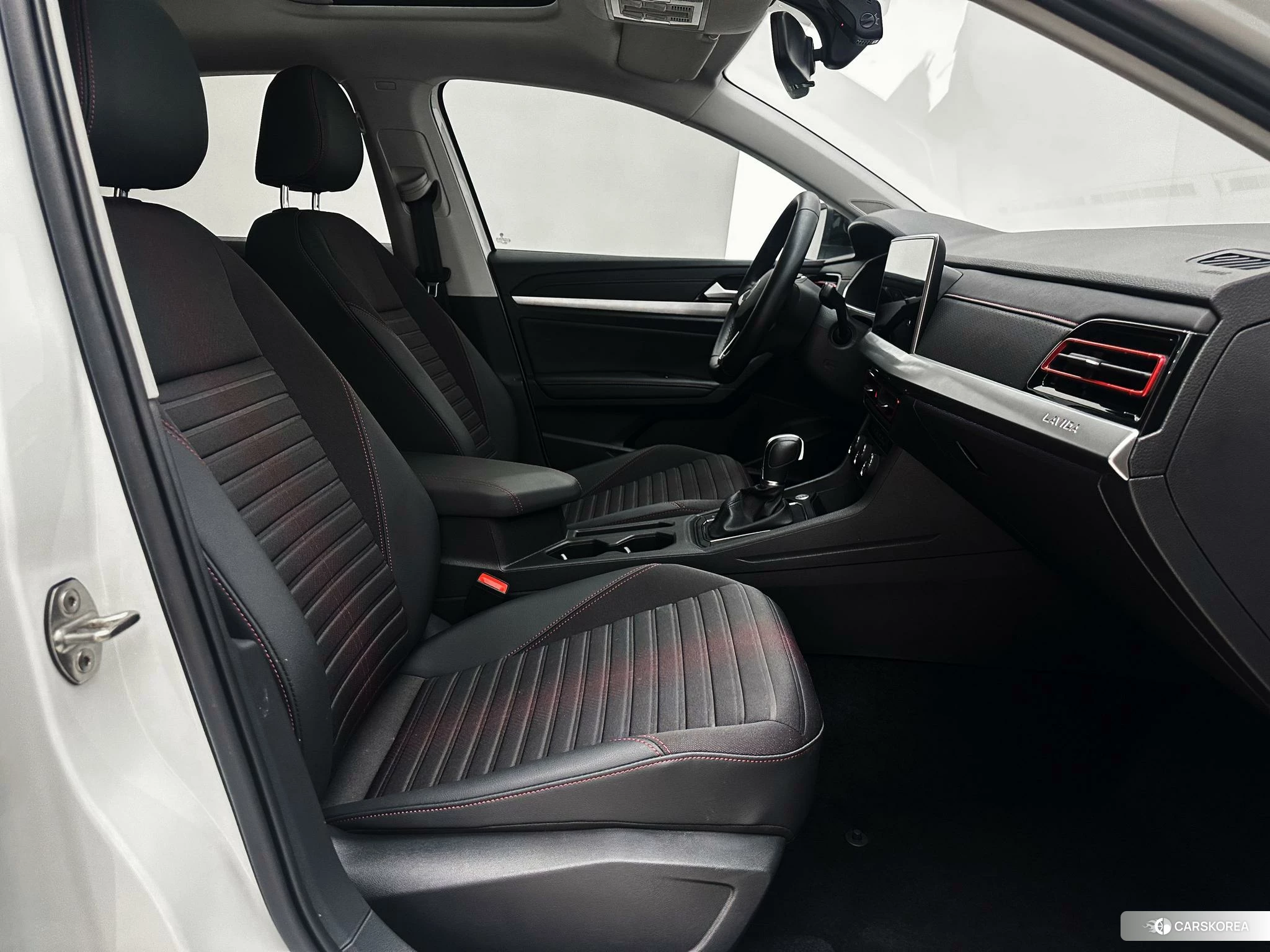 Volkswagen Lavida 2022 Белый из Китая, фото 4