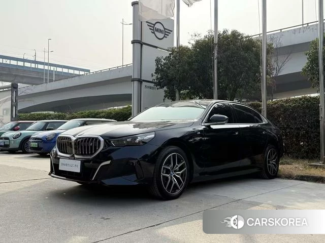 BMW i5 2025 Черный из Китая, фото 4