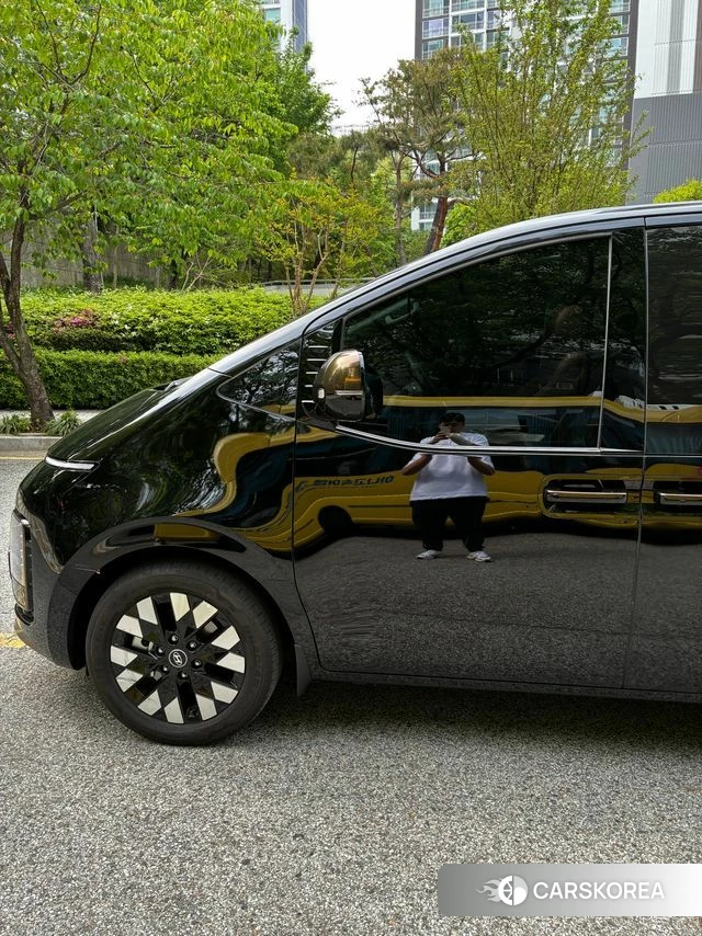 Hyundai Staria 2025 Черный из Кореи, фото 4