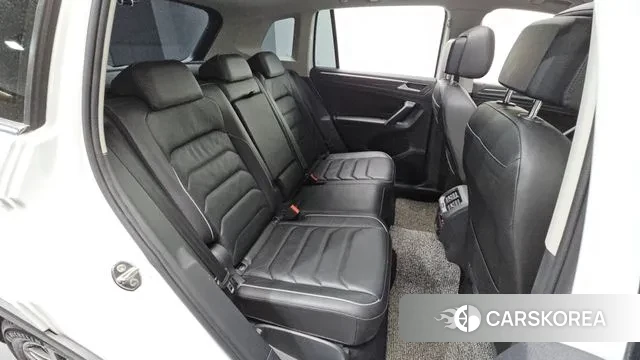 Volkswagen Tiguan second Generation 2021 Белый из Кореи, фото 4