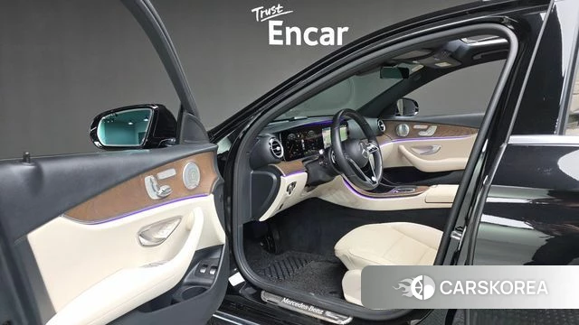 Mercedes-Benz E-Class W213 2021 Черный из Кореи, фото 4