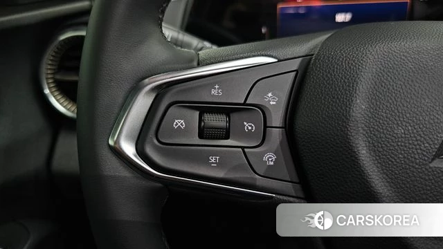 Chevrolet (GM Daewoo) Trax Crossover 2023 Красный из Кореи, фото 4