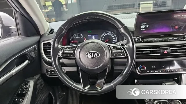 Kia Seltos 2021 Серый из Кореи, фото 4