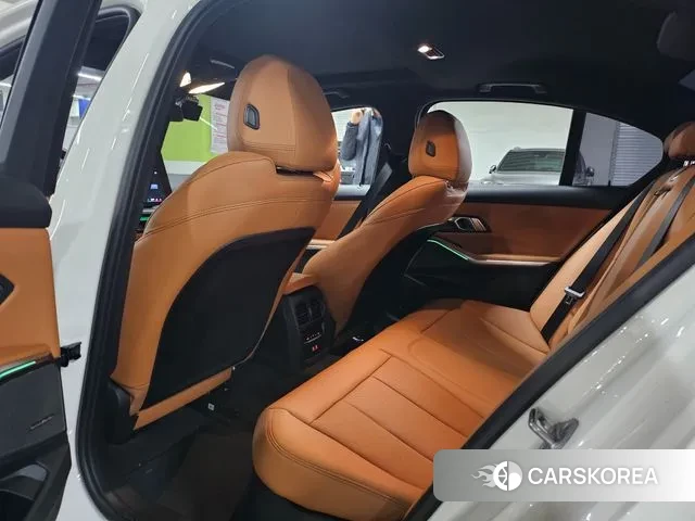 BMW 3 Series (G20) 2025 Белый из Кореи, фото 4