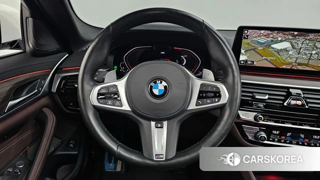 BMW 5 Series (G30) 2021 Белый из Кореи, фото 4