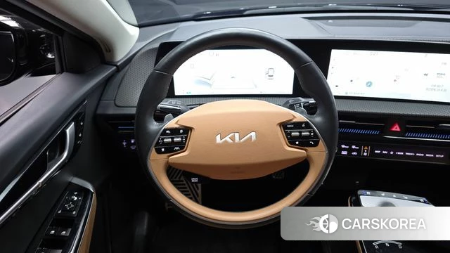 Kia EV6 2023 Черный из Кореи, фото 4