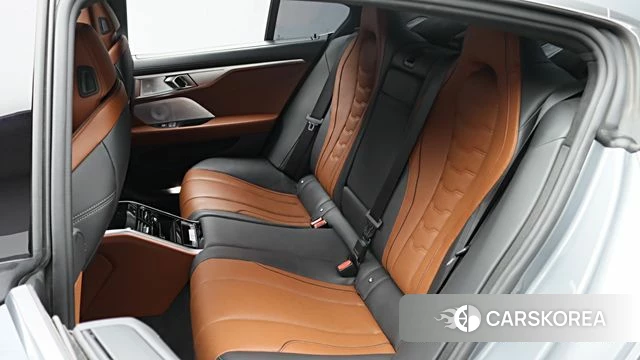 BMW 8 Series (G15) 2022 Цвет тростника из Кореи, фото 4