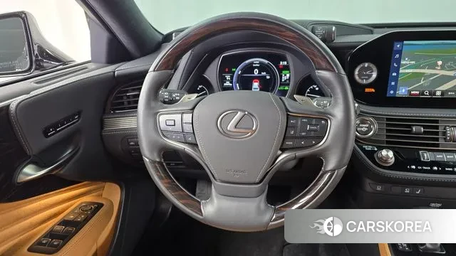 Lexus LS500h 5th generation 2022 Песочный из Кореи, фото 4