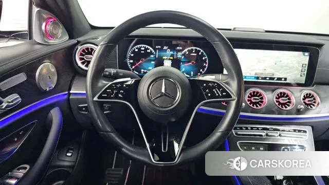 Mercedes-Benz E-Class W213 2022 Белый из Кореи, фото 4