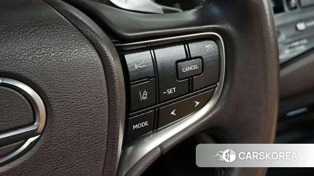 Lexus ES300h 7th generation 2018 Серебристо-серый из Кореи, фото 4