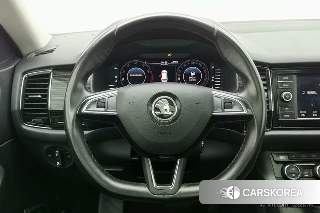 Skoda Kodiak 2021 Белый из Китая, фото 4