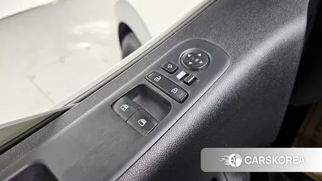 Hyundai Staria 2022 Серебряный из Кореи, фото 4